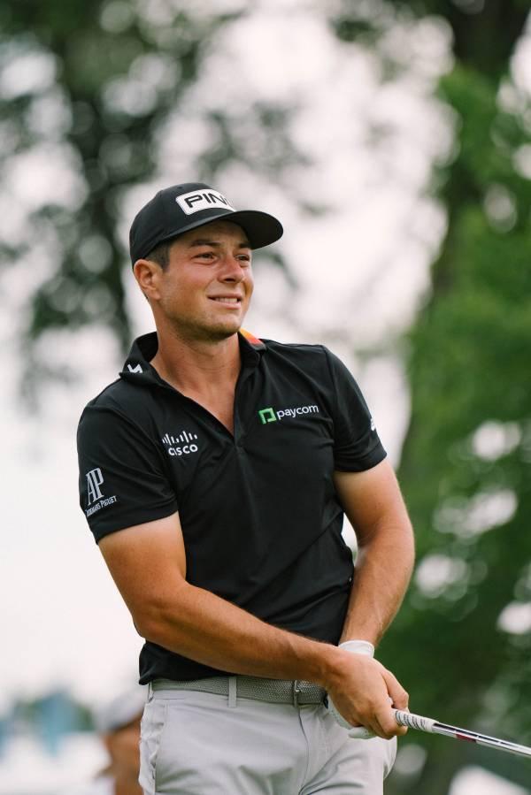 Hovland one off Valspar lead with Lowry, Schauffele in contention