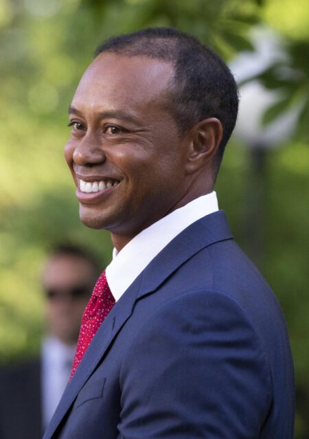 Tiger Woods Makes Triumphant Return to Competitive Golf at PNC Championship!