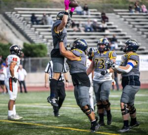 COC Football and Women’s Golf Shine with Scholar Team Awards!