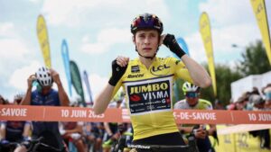 8 Top Tour Stars Who Overcame Major Struggles in 2025