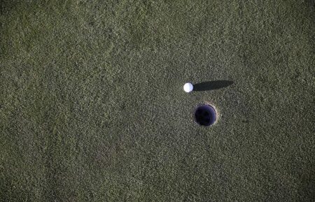 Stop Missing Short Putts! Master Your Speed Control